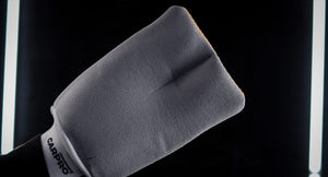 GlassMitt – Guante Profesional para Limpieza de Vidrios